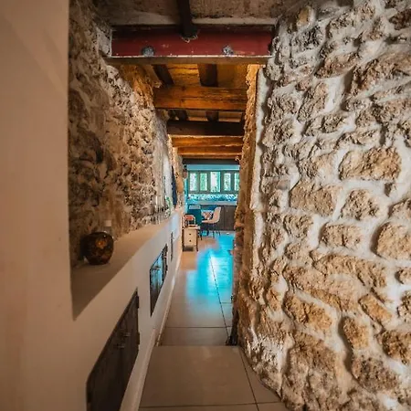 Maison De Village Atypique A 5min Du Pont Du Gard Ferienhaus *