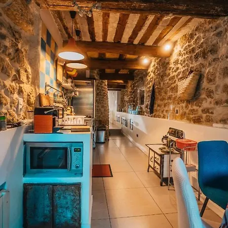 Ferienhaus Maison De Village Atypique A 5min Du Pont Du Gard *