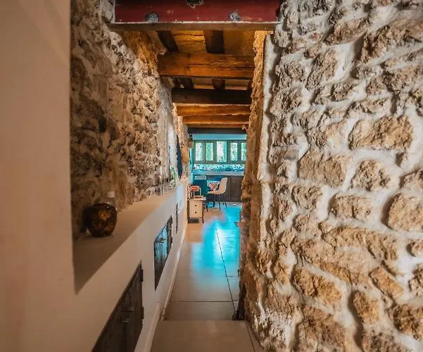 Maison De Village Atypique A 5min Du Pont Du Gard Σπίτι διακοπών *