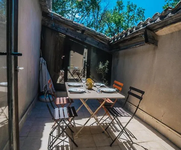 Σπίτι διακοπών Maison De Village Atypique A 5min Du Pont Du Gard